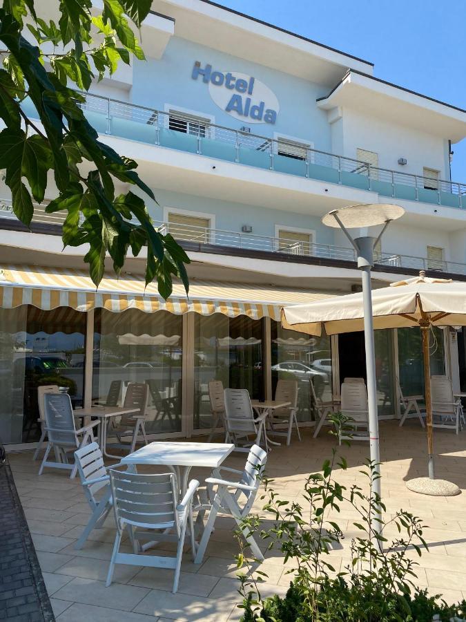 Hotel Alda Червия Экстерьер фото