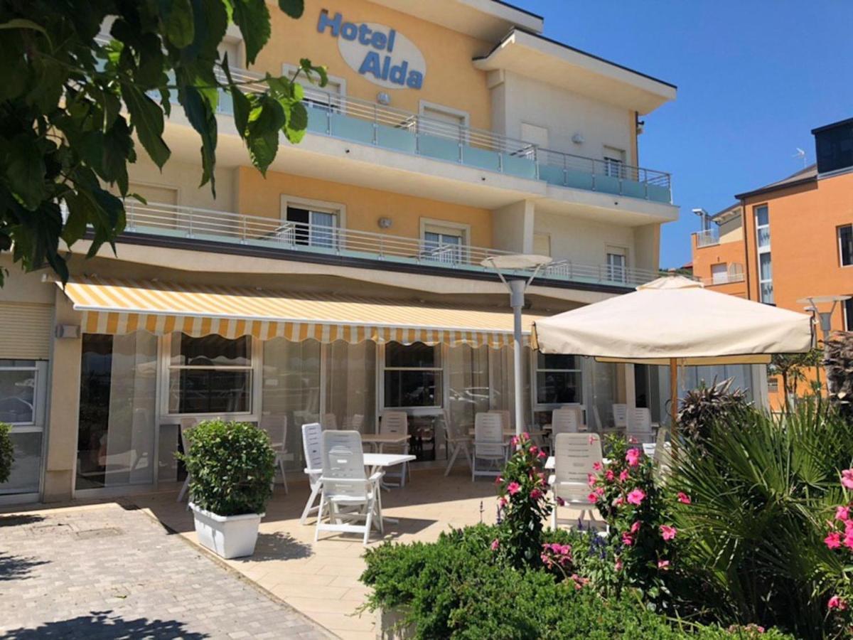 Hotel Alda Червия Экстерьер фото